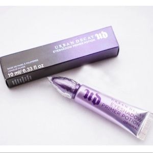 Urban Decay eyeshadow primer potion